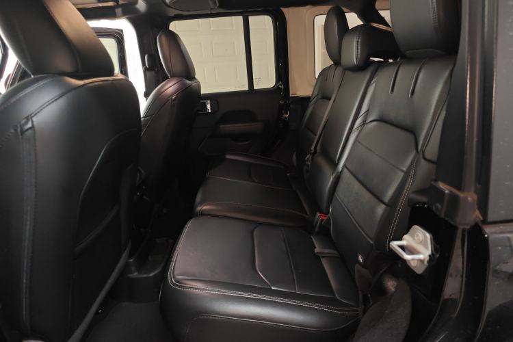 Used Jeep Wrangler New Energy 2021 Four-Door 2.0T 4xe Sahara Left Rear Seat