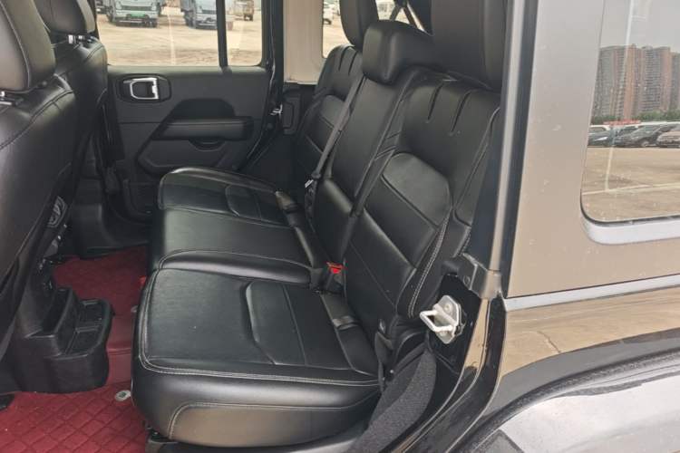 Used Jeep Wrangler New Energy 2021 Four-Door 2.0T 4xe Sahara Left Rear Seat