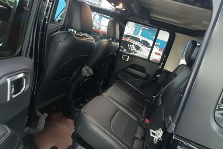 Used Jeep Wrangler New Energy 2021 Four-Door 2.0T 4xe Sahara First Edition Left Rear Seat