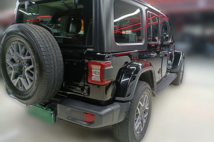 Used Jeep Wrangler New Energy 2021 Four-Door 2.0T 4xe Sahara Rear Right 45 Deg