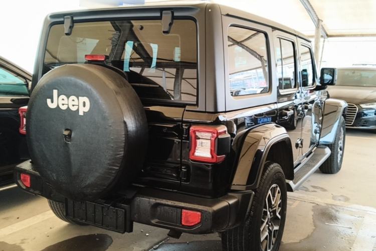 Used Jeep Wrangler New Energy 2021 Four-Door 2.0T 4xe Sahara Rear Right 45 Deg
