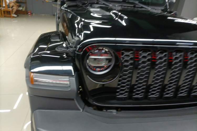 Used Jeep Wrangler New Energy 2021 Four-Door 2.0T 4xe Sahara Right Front Headlight