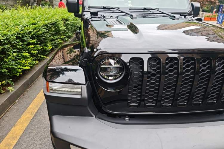Used Jeep Wrangler New Energy 2021 Four-Door 2.0T 4xe Sahara First Edition Right Front Headlight