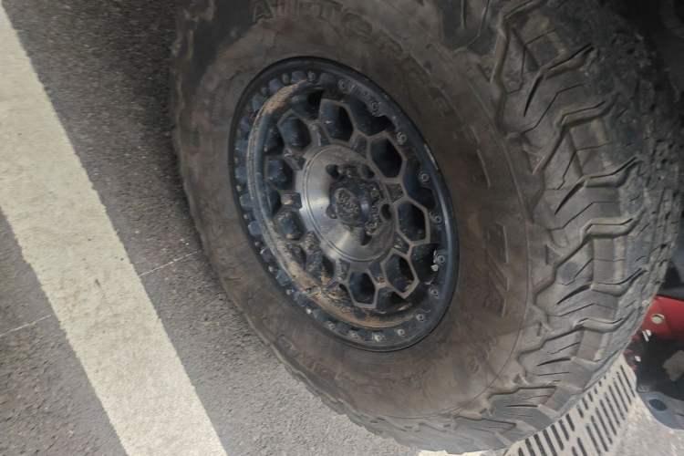 Used Jeep Wrangler New Energy 2021 Four-Door 2.0T 4xe Sahara Right Front Wheel Hub
