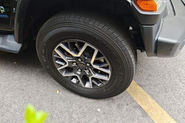 Used Jeep Wrangler New Energy 2021 Four-Door 2.0T 4xe Sahara First Edition Right Front Wheel Hub