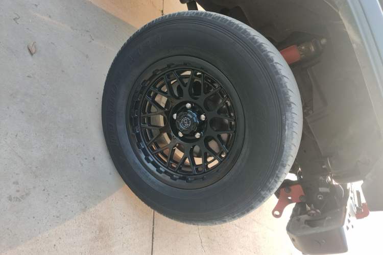 Used Jeep Wrangler New Energy 2021 Four-Door 2.0T 4xe Sahara First Edition Right Front Wheel Hub