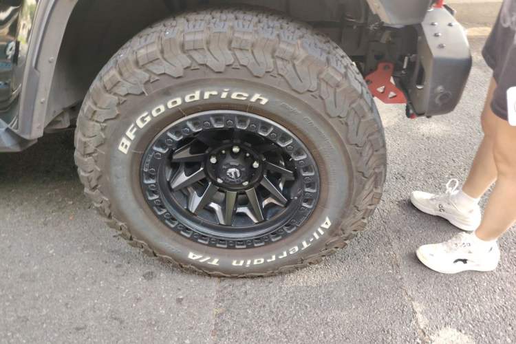 Used Jeep Wrangler New Energy 2021 Four-Door 2.0T 4xe Sahara Right Front Wheel Hub