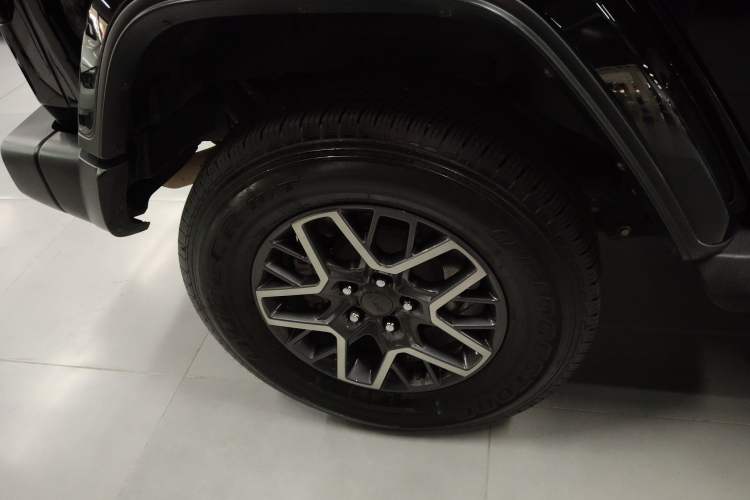 Used Jeep Wrangler New Energy 2021 Four-Door 2.0T 4xe Sahara Right Rear Wheel Hub