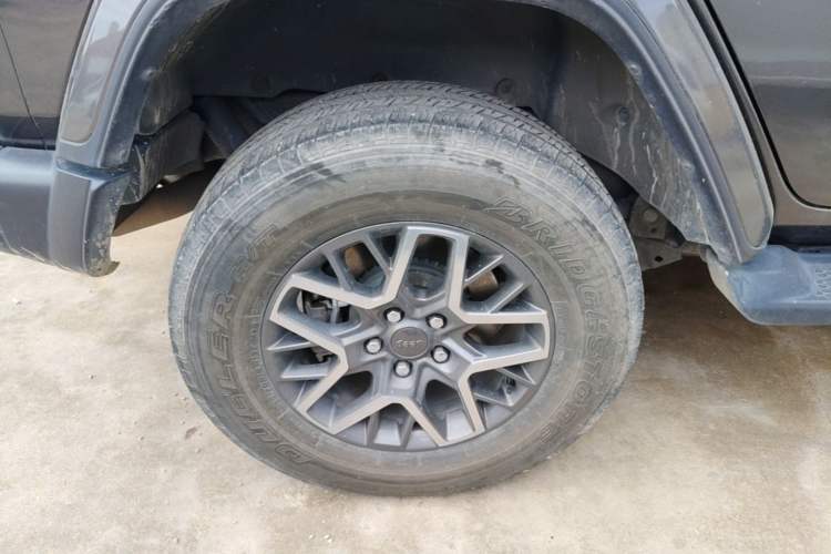 Used Jeep Wrangler New Energy 2021 Four-Door 2.0T 4xe Sahara Right Rear Wheel Hub