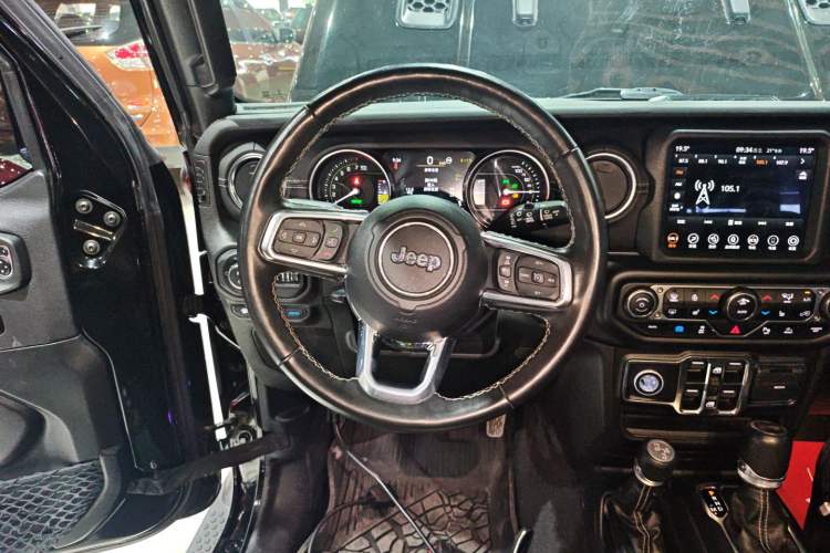 Used Jeep Wrangler New Energy 2021 Four-Door 2.0T 4xe Sahara Steering Wheel