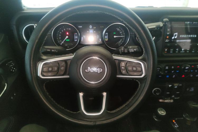 Used Jeep Wrangler New Energy 2021 Four-Door 2.0T 4xe Sahara Steering Wheel