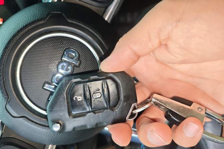 Used Jeep Wrangler New Energy 2021 Four-Door 2.0T 4xe Robin Hood Vehicle Key