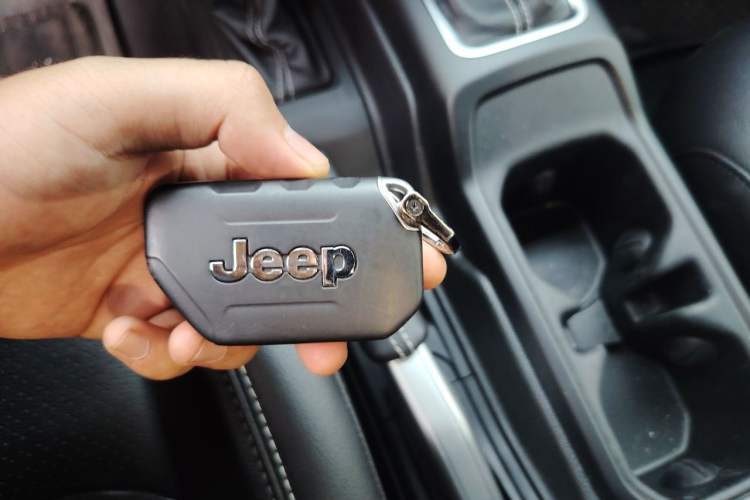 Used Jeep Wrangler New Energy 2021 Four-Door 2.0T 4xe Sahara First Edition Vehicle Key