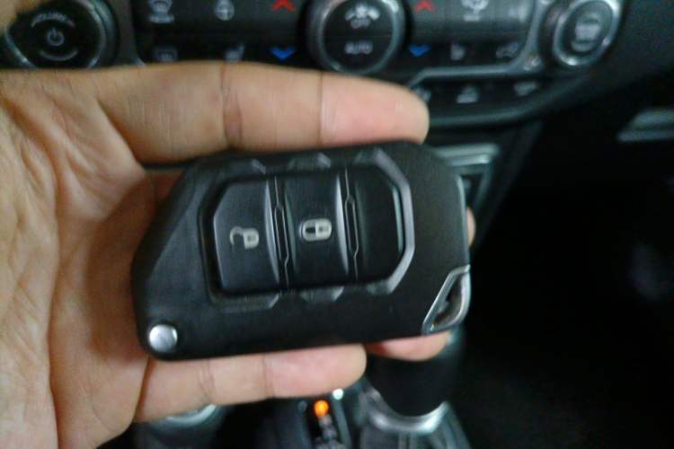 Used Jeep Wrangler New Energy 2021 Four-Door 2.0T 4xe Sahara Vehicle Key