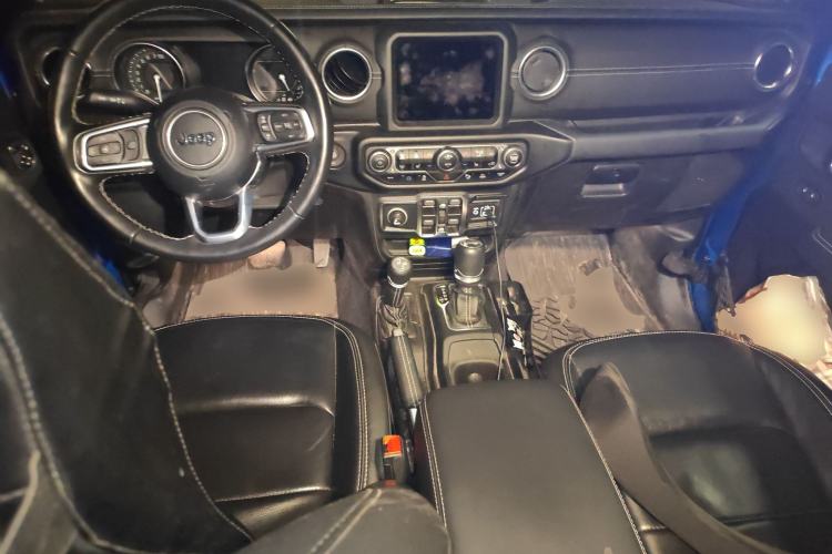 Used Jeep Wrangler New Energy 2021 Four-Door 2.0T 4xe Sahara Center Console