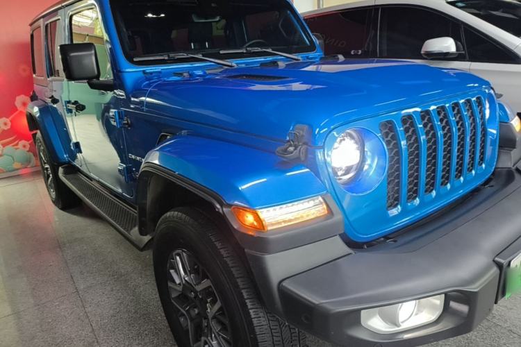 Used Jeep Wrangler New Energy 2021 Four-Door 2.0T 4xe Sahara Front Right 45 Deg