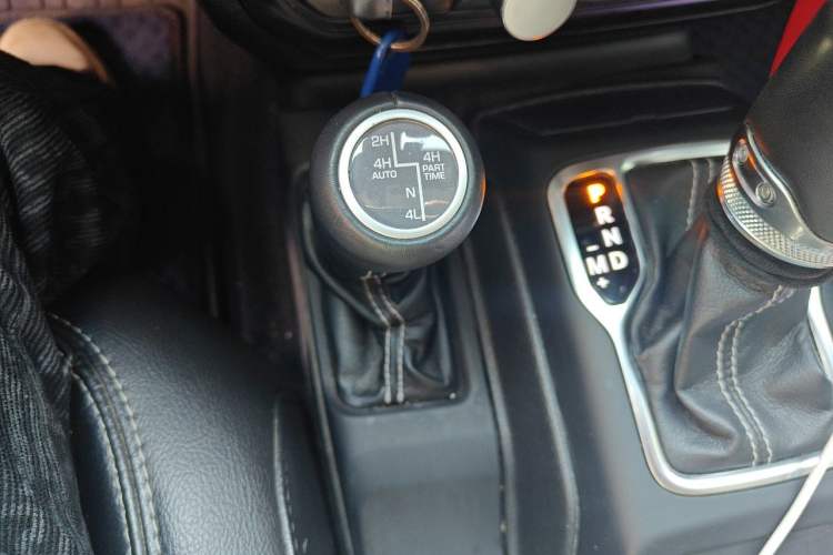 Used Jeep Wrangler New Energy 2021 Four-Door 2.0T 4xe Sahara Gear Lever