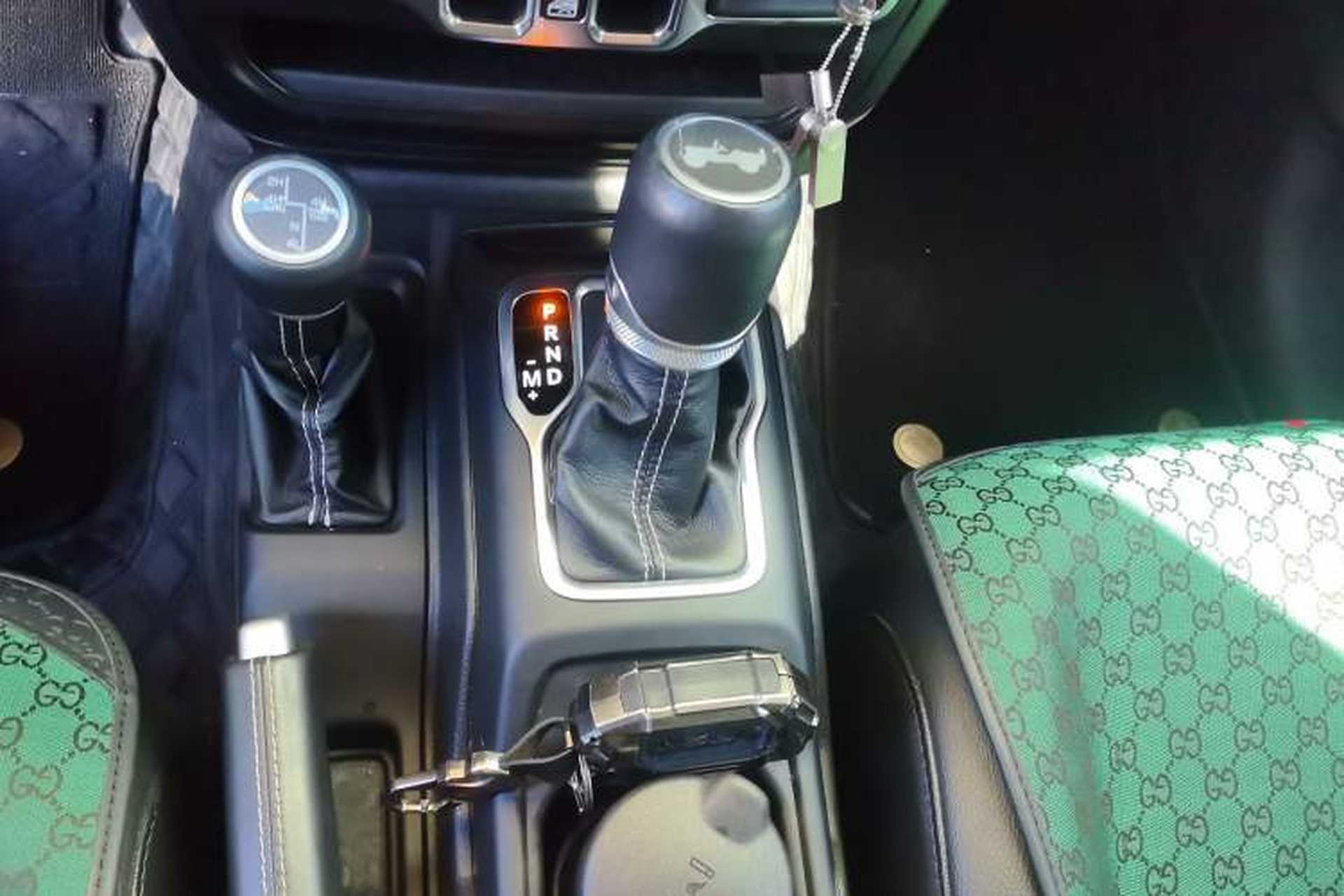 Used Jeep Wrangler New Energy 2021 Four-Door 2.0T 4xe Sahara Gear Lever