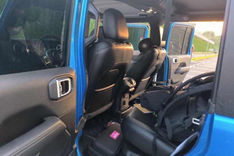 Used Jeep Wrangler New Energy 2021 Four-Door 2.0T 4xe Sahara Left Rear Seat