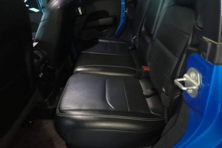 Used Jeep Wrangler New Energy 2021 Four-Door 2.0T 4xe Sahara Left Rear Seat