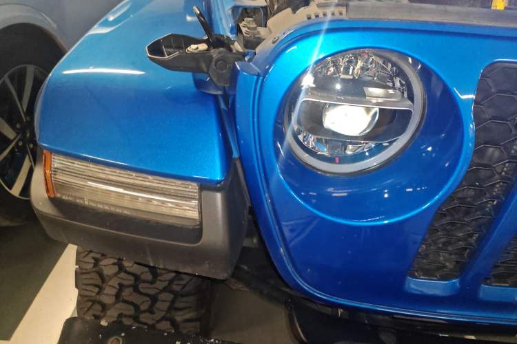 Used Jeep Wrangler New Energy 2021 Four-Door 2.0T 4xe Sahara Right Front Headlight