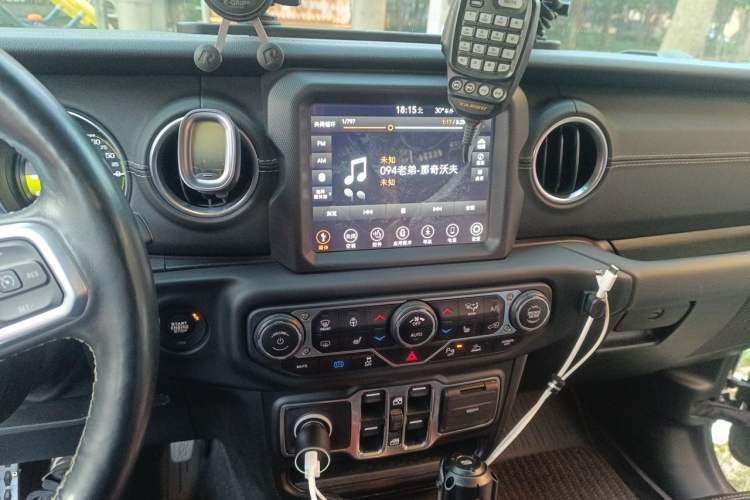 Used Jeep Wrangler New Energy 2021 Four-Door 2.0T 4xe Sahara First Edition Audio And AC Panel