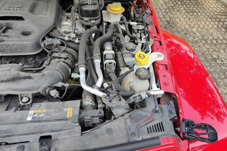 Used Jeep Wrangler New Energy 2021 Four-Door 2.0T 4xe Sahara Engine Bay Left