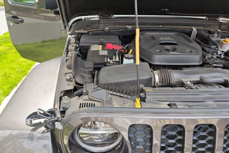 Used Jeep Wrangler New Energy 2021 Four-Door 2.0T 4xe Sahara Engine Bay Right