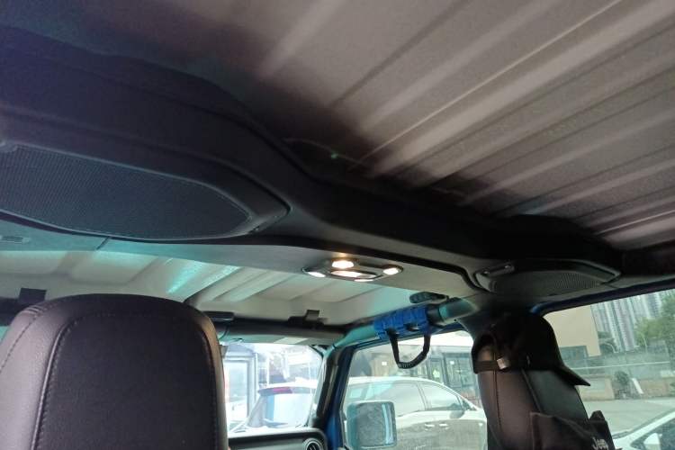Used Jeep Wrangler New Energy 2021 Four-Door 2.0T 4xe Sahara Headliner