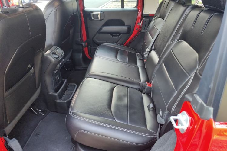 Used Jeep Wrangler New Energy 2021 Four-Door 2.0T 4xe Sahara Left Rear Seat