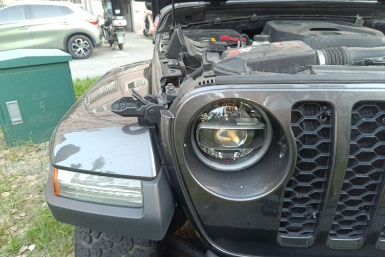 Used Jeep Wrangler New Energy 2021 Four-Door 2.0T 4xe Sahara First Edition Right Front Headlight