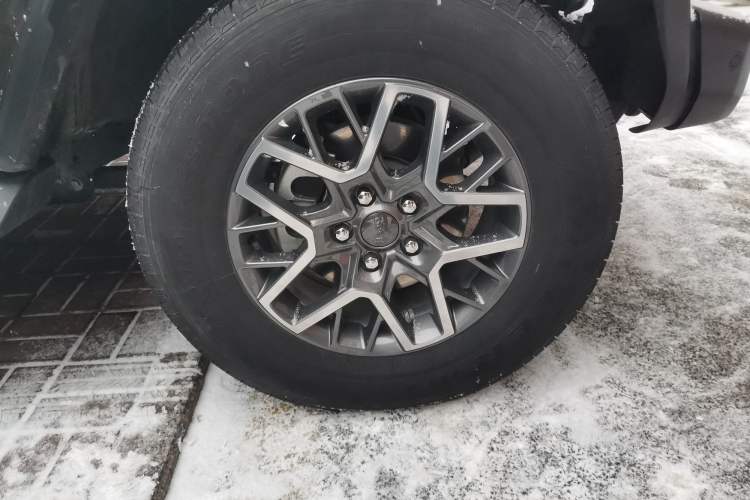 Used Jeep Wrangler New Energy 2021 Four-Door 2.0T 4xe Sahara Right Front Wheel Hub