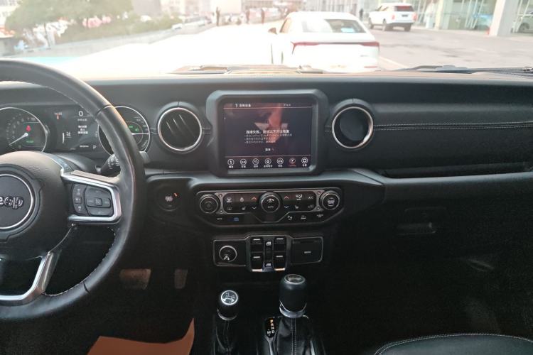 Used Jeep Wrangler New Energy 2021 Four-Door 2.0T 4xe Sahara Audio And AC Panel