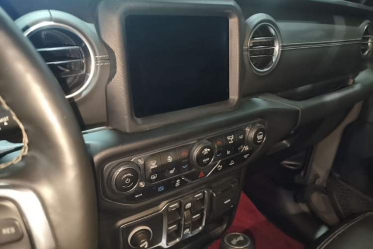 Used Jeep Wrangler New Energy 2021 Four-Door 2.0T 4xe Sahara First Edition Audio And AC Panel