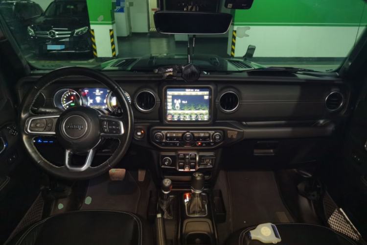 Used Jeep Wrangler New Energy 2021 Four-Door 2.0T 4xe Sahara Center Console
