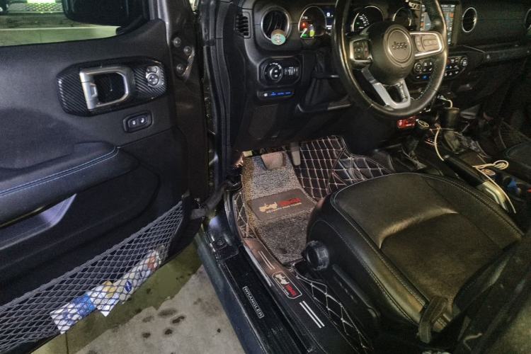 Used Jeep Wrangler New Energy 2021 Four-Door 2.0T 4xe Robin Hood Driver Seat