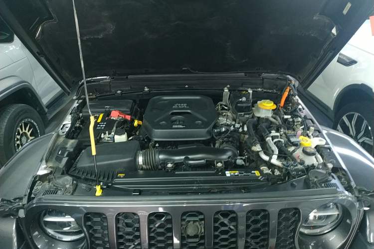 Used Jeep Wrangler New Energy 2021 Four-Door 2.0T 4xe Sahara Engine Bay