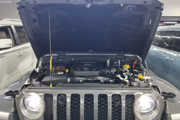 Used Jeep Wrangler New Energy 2021 Four-Door 2.0T 4xe Sahara First Edition Engine Bay