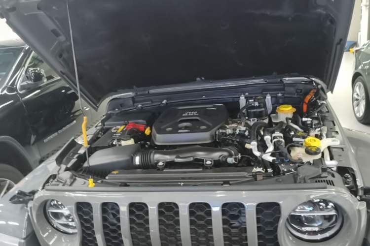 Used Jeep Wrangler New Energy 2021 Four-Door 2.0T 4xe Sahara First Edition Engine Bay
