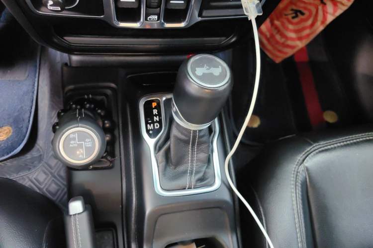 Used Jeep Wrangler New Energy 2021 Four-Door 2.0T 4xe Sahara Gear Lever