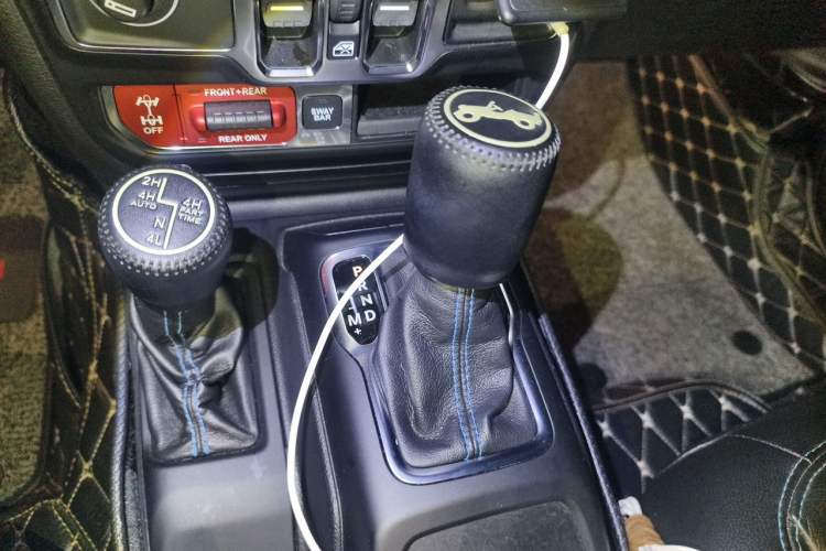 Used Jeep Wrangler New Energy 2021 Four-Door 2.0T 4xe Robin Hood Gear Lever