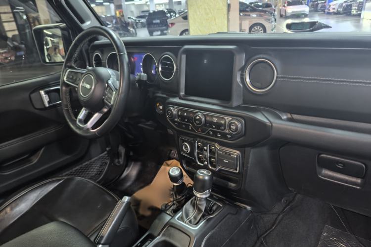 Used Jeep Wrangler New Energy 2021 Four-Door 2.0T 4xe Sahara First Edition Interior 4