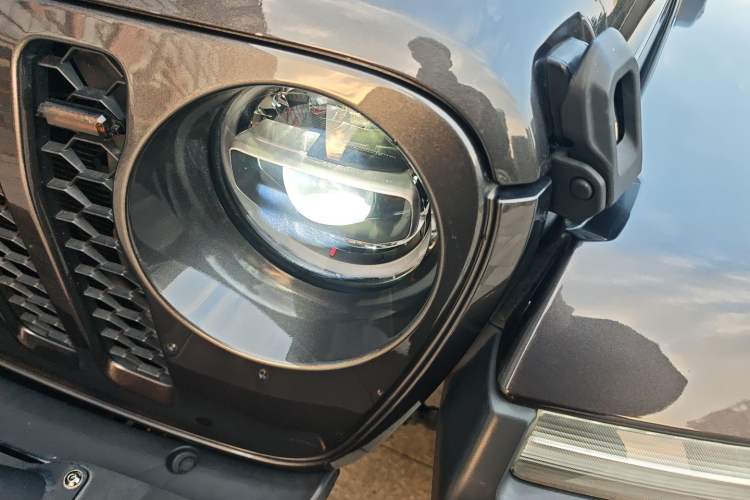 Used Jeep Wrangler New Energy 2021 Four-Door 2.0T 4xe Sahara Left Front Headlight