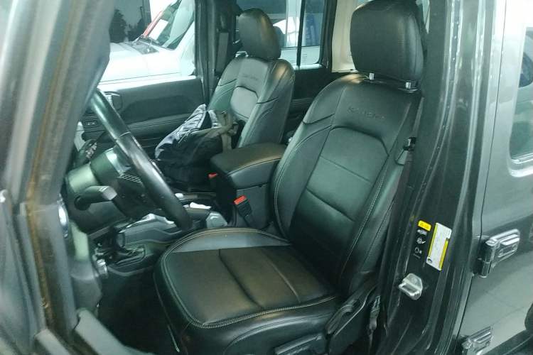 Used Jeep Wrangler New Energy 2021 Four-Door 2.0T 4xe Sahara Left Front Seat