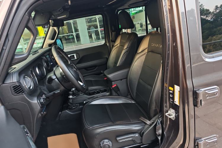 Used Jeep Wrangler New Energy 2021 Four-Door 2.0T 4xe Sahara Left Front Seat
