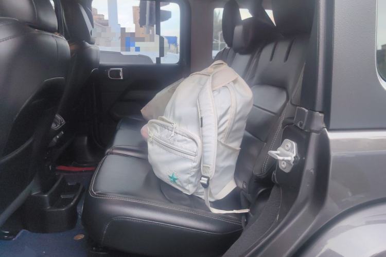 Used Jeep Wrangler New Energy 2021 Four-Door 2.0T 4xe Sahara Left Rear Seat