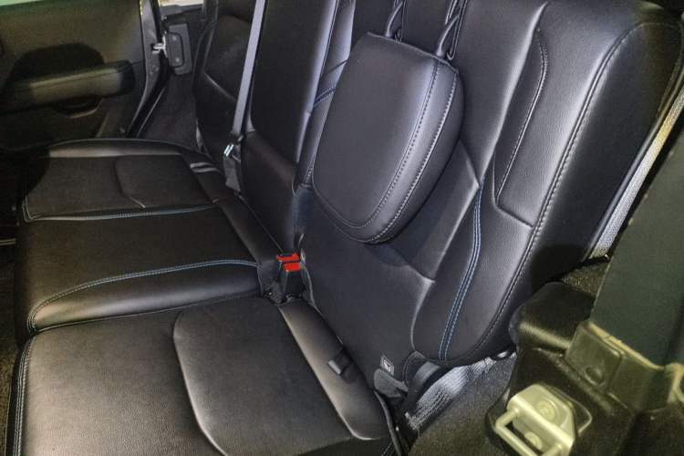 Used Jeep Wrangler New Energy 2021 Four-Door 2.0T 4xe Robin Hood Left Rear Seat