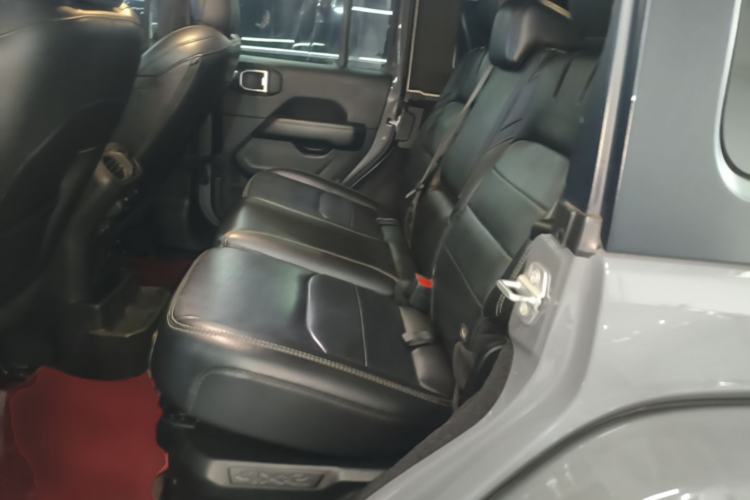 Used Jeep Wrangler New Energy 2021 Four-Door 2.0T 4xe Sahara First Edition Left Rear Seat