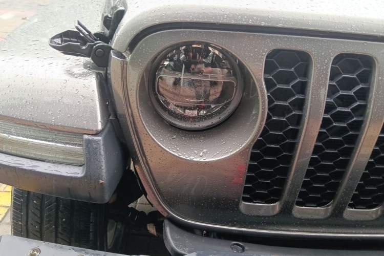 Used Jeep Wrangler New Energy 2021 Four-Door 2.0T 4xe Sahara Right Front Headlight