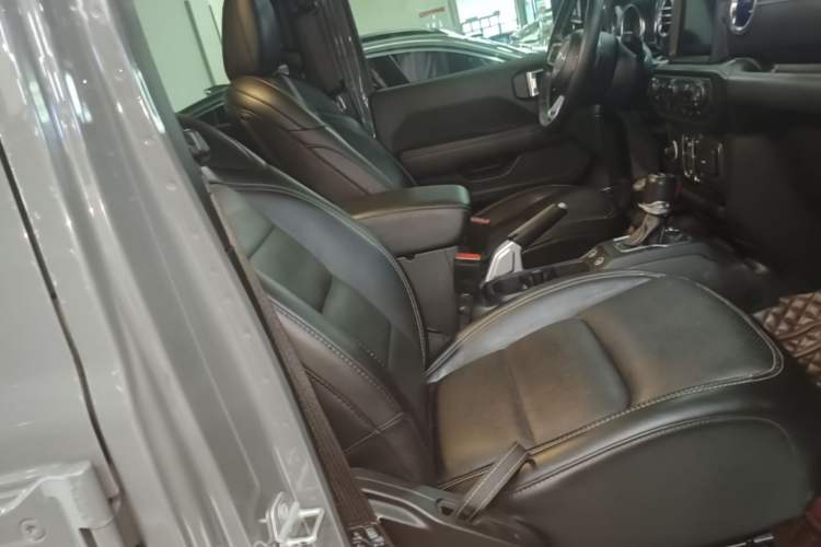 Used Jeep Wrangler New Energy 2021 Four-Door 2.0T 4xe Sahara First Edition Right Front Seat